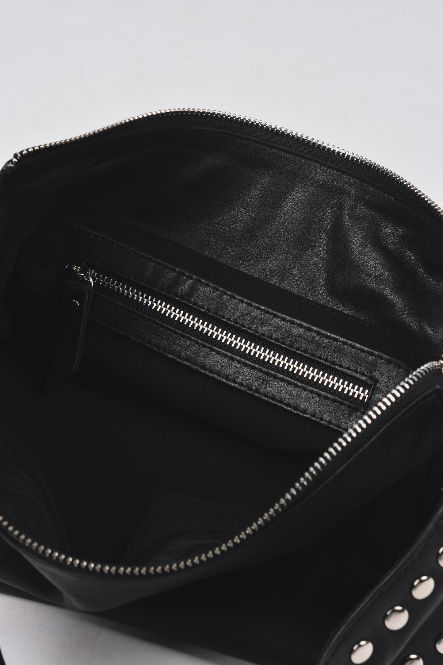 Paola Leather Bag by Retagit