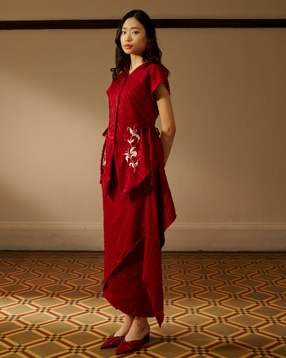 Ratna Set in Red